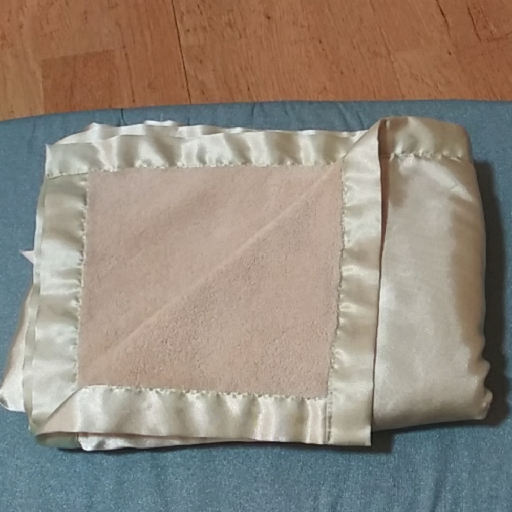 Green baby blanket